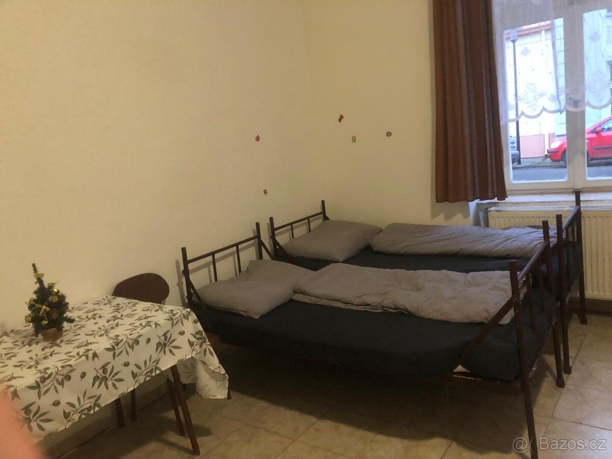 Nabízím k pronájmu byt 2+1 v Terezíně. Bytová jednotka má 2 