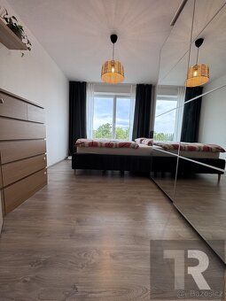 Nabízíme k prodeji byt o dispozici 3+kk s balkónem, garážový