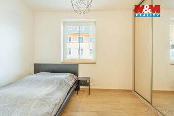Nabízíme k prodeji byt o dispozici 2+kk v obci Zeleneč - Pra