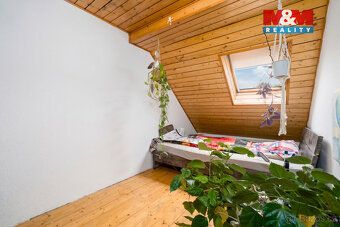 Nabízíme k prodeji útulný rodinný dům v klidné části města V