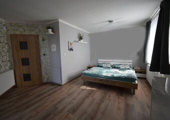 Nabízíme k prodeji zděný zateplený, plně zařízený a technolo