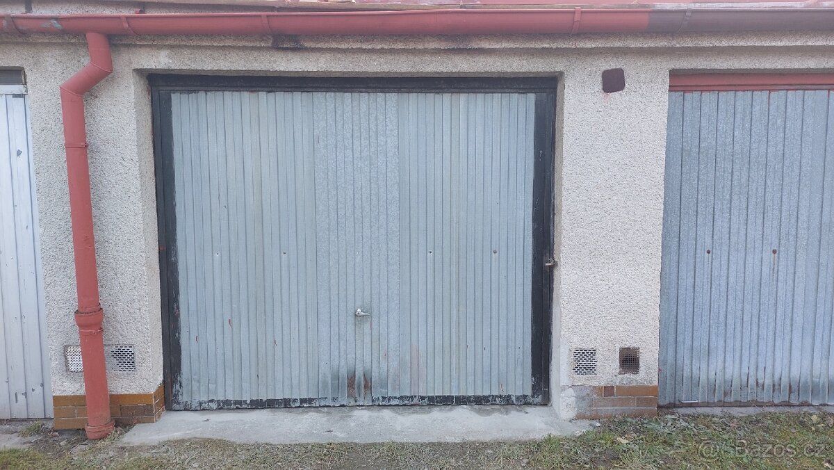 Pronajmu řadovou garáž nedaleko vlakového nádraží v Klatovec