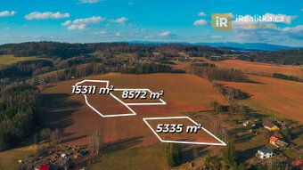 Prodám stavební pozemek 471 m² v obci Valdov u Nové Paky. Kl