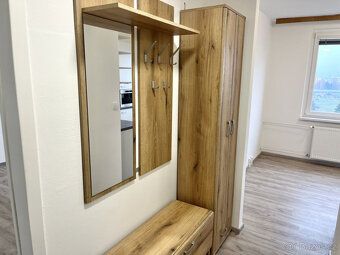 K dlouhodobému podnájmu nabízíme moderní byt o dispozici 1+1