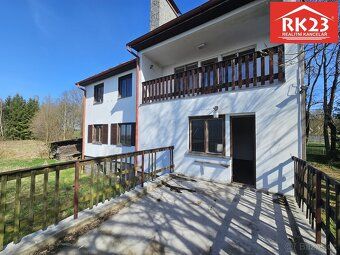 Ev.č. 02057 Prodej prostorného rodinného domu o zastavěné pl