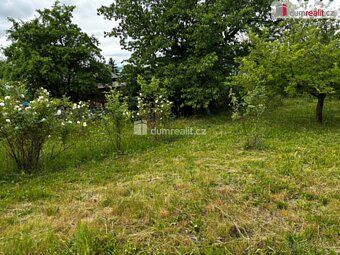 , prodej rekreačního pozemku o výměře 1035 m² v oblíbené čás