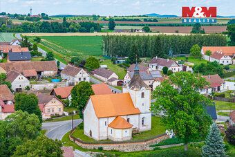 Nabízíme k prodeji dva navazující pozemky parc. č. 1077/1 a 