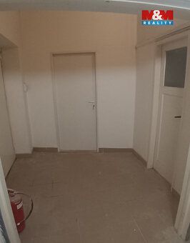 Nabízíme k pronájmu komerční prostory o výměře 125 m² v ul. 