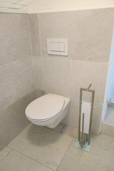 REALITNÍ KANCELÁŘE PROSÍM NEKONTAKTOVAT!
V malebném prostřed