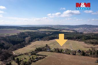 Nabízíme k prodeji pozemek o výměře 10 000 m² v obci Tymákov