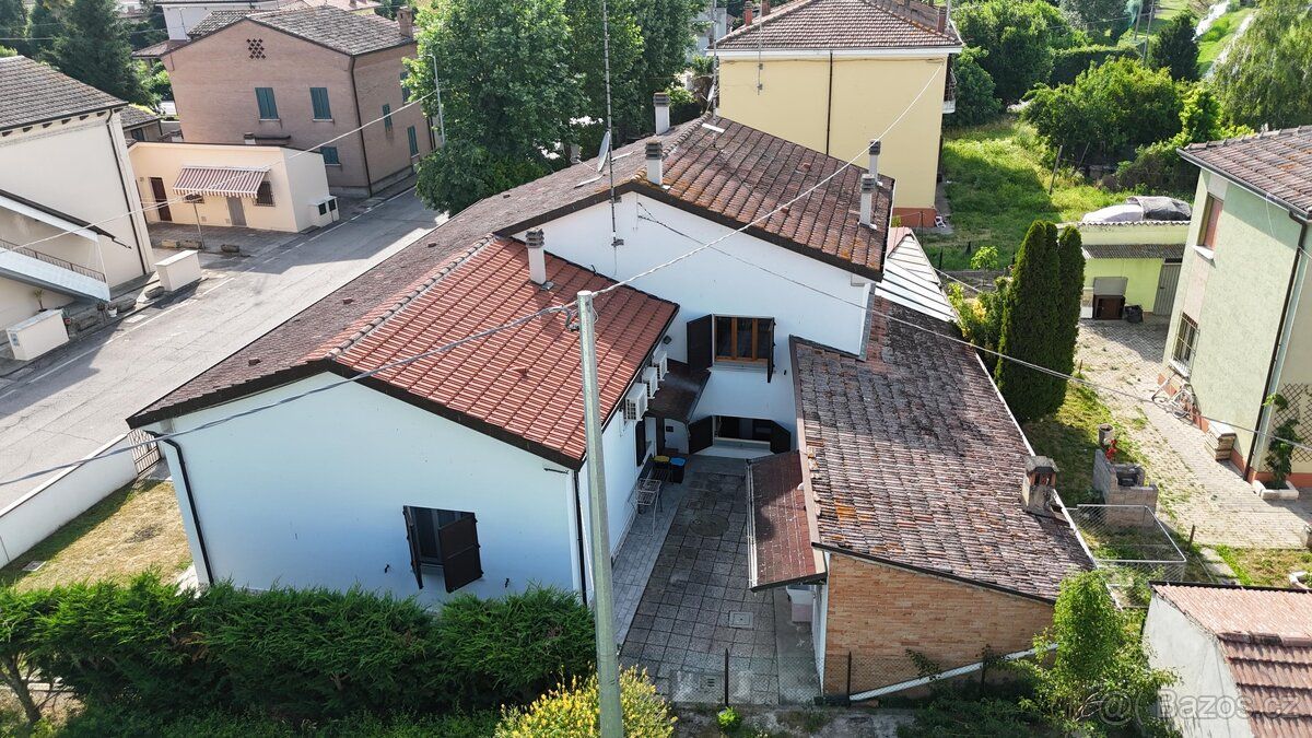 🏡 Na prodej – dva samostatné rodinné domy na jednom pozemku 