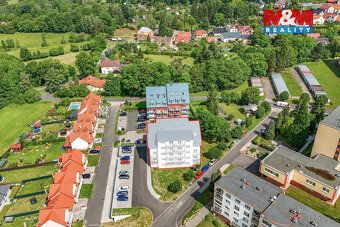 Nabízíme k pronájmu moderní byt 2+kk o užitné ploše 53 m², s