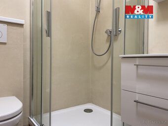 Nabízíme k pronájmu zrekonstruovaný byt v cihlovém domě, v k