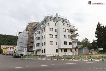 Přímý majitel dlouhodobě pronajme jednotlivci světlou garson
