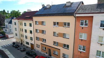 Hello, I offer for rent a very nice apartment of 2+ room arrangement
