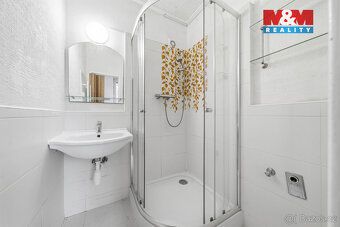 Nabízím k prodeji světlý byt o dispozici 2+1 v osobním vlast