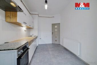 Nabízíme od 1. 7. 2026 k pronájmu ve 2. patře byt 3+1 o celk