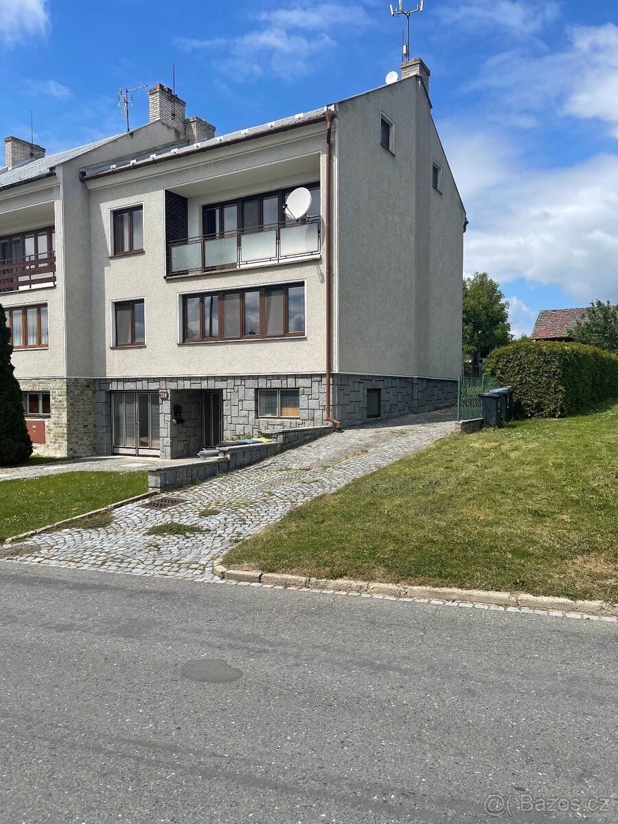 Nabízím k prodeji dům 4+1 v lázeňské lokalitě Slatinice V do