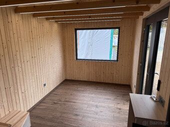 Nový Tiny House o vnitřních rozměrech 2,45 x 8,5 m, tedy 22 