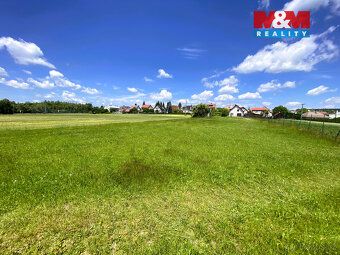 Nabízíme k prodeji komerční pozemek o rozloze 7766 m² v atra