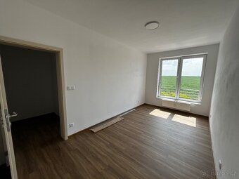 Pronájem nového bytu 2+kk, 56 m² s parkovacím stáním a sklep
