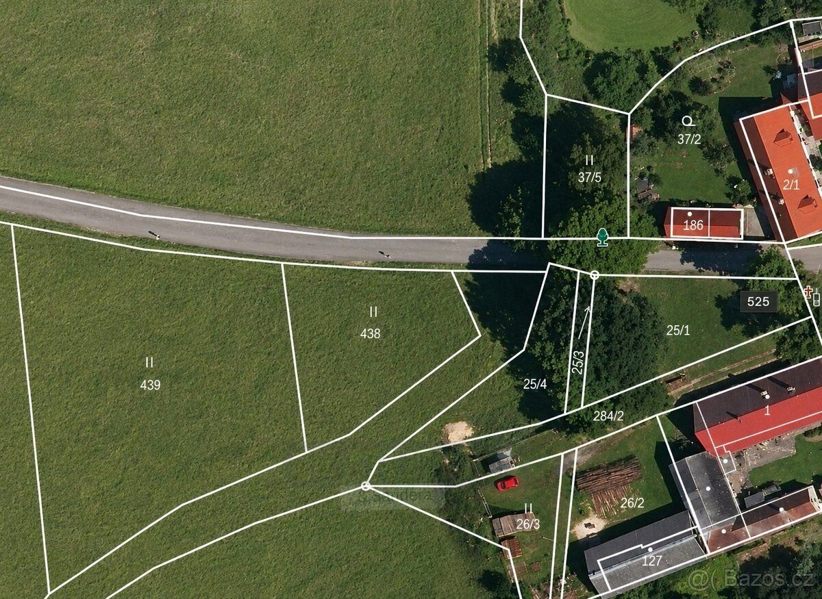 Nabízíme k prodeji pozemek o výměře 723 m², nacházející se v