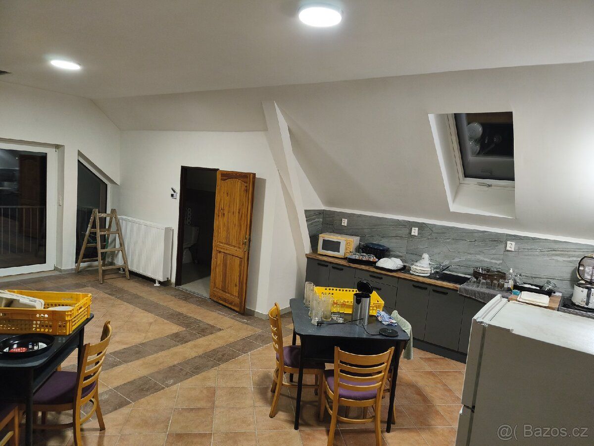 Pronájem ubytování šternberk 6900 Kč lůžko včetně energii te