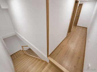 Pronájem mezonetového bytu 4+kk, 91 m², novostavba, parkován