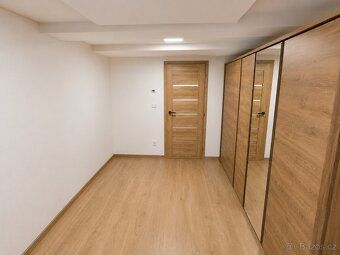 Pronájem mezonetového bytu 4+kk, 91 m², novostavba, parkován