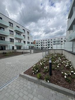 Dovolujeme si Vám nabídnout k pronájmu nadstandardní, prosvě