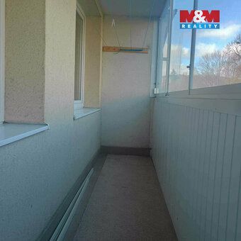Nabízíme k pronájmu světlý a prostorný byt o dispozici 3+kk 