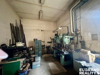Ev.č. 06038 Nabízíme k pronájmu/prodeji rozsáhlý komerční ar