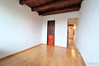 Pronájem pěkného bytu 2+kk (33 m2) + krytá jižní lodžie (3 m