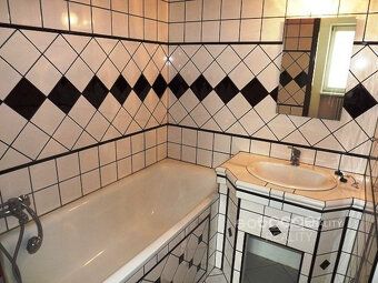 Pronájem pěkného bytu 2+kk (33 m2) + krytá jižní lodžie (3 m
