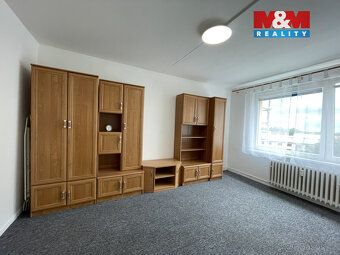 Pronájem bytu 2+kk, o výměře 35 m2, v 5. patře s výtahem, v 