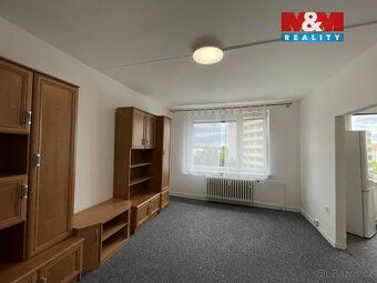 Pronájem bytu 2+kk, o výměře 35 m2, v 5. patře s výtahem, v 