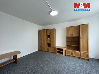 Pronájem bytu 2+kk, o výměře 35 m2, v 5. patře s výtahem, v 