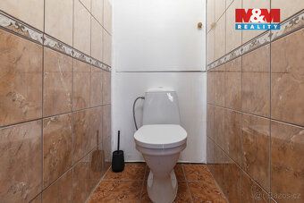 Nabízíme k prodeji prostorný byt 3+1 o výměře 74 m², umístěn