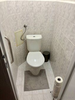Pronajmeme garsonku 40m² v chrudimském okrese v Nasavrkách. 