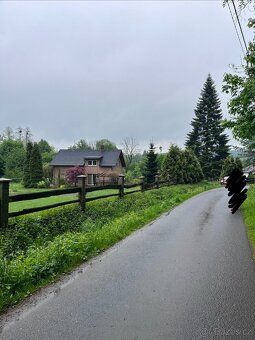 Nabízím k prodeji stavební pozemek o výměře 852 m² v klidné 