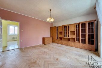 Nabízíme k převodu družstevní podíl k prostornému bytu 3+1 o