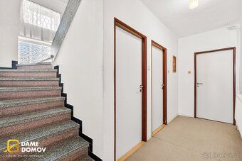 Ev.č. 14450 Prodej samostatně stojícího rodinného domu se za