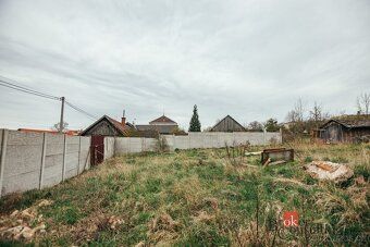 Prodej stavebního pozemku o výměře 1.253 m2, Staré Smrkovice