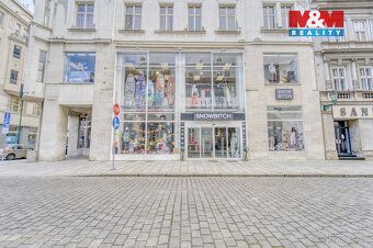 Pronájem ojedinělého atraktivního obchodního prostoru o celk