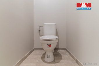 Exkluzivně Vám nabízíme k prodeji jiný nebytový prostor v Kr