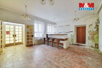 Nabízíme komerční objekt v centru Mariánských Lázní, na Rusk