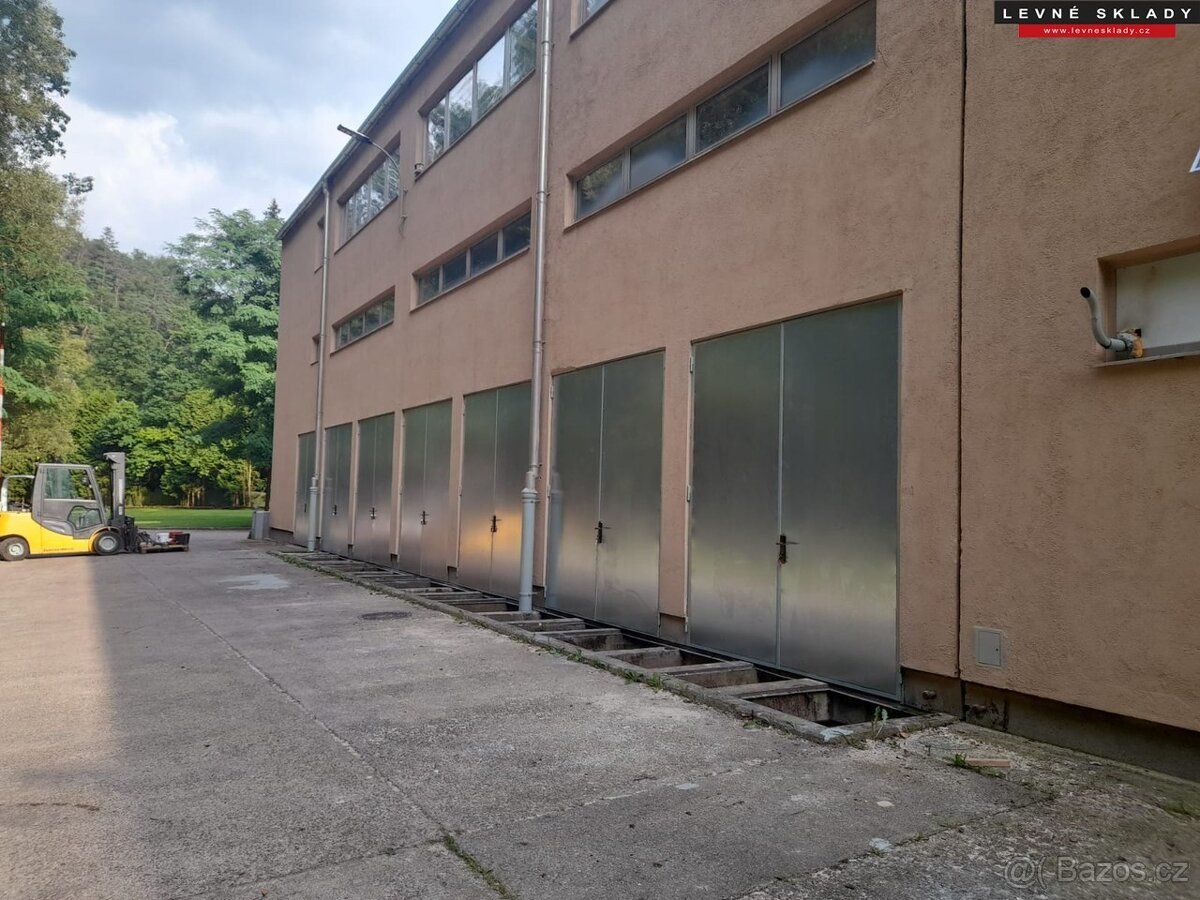 Nabízíme pronájem 18000 paletových míst v 2000 m2 skladové h