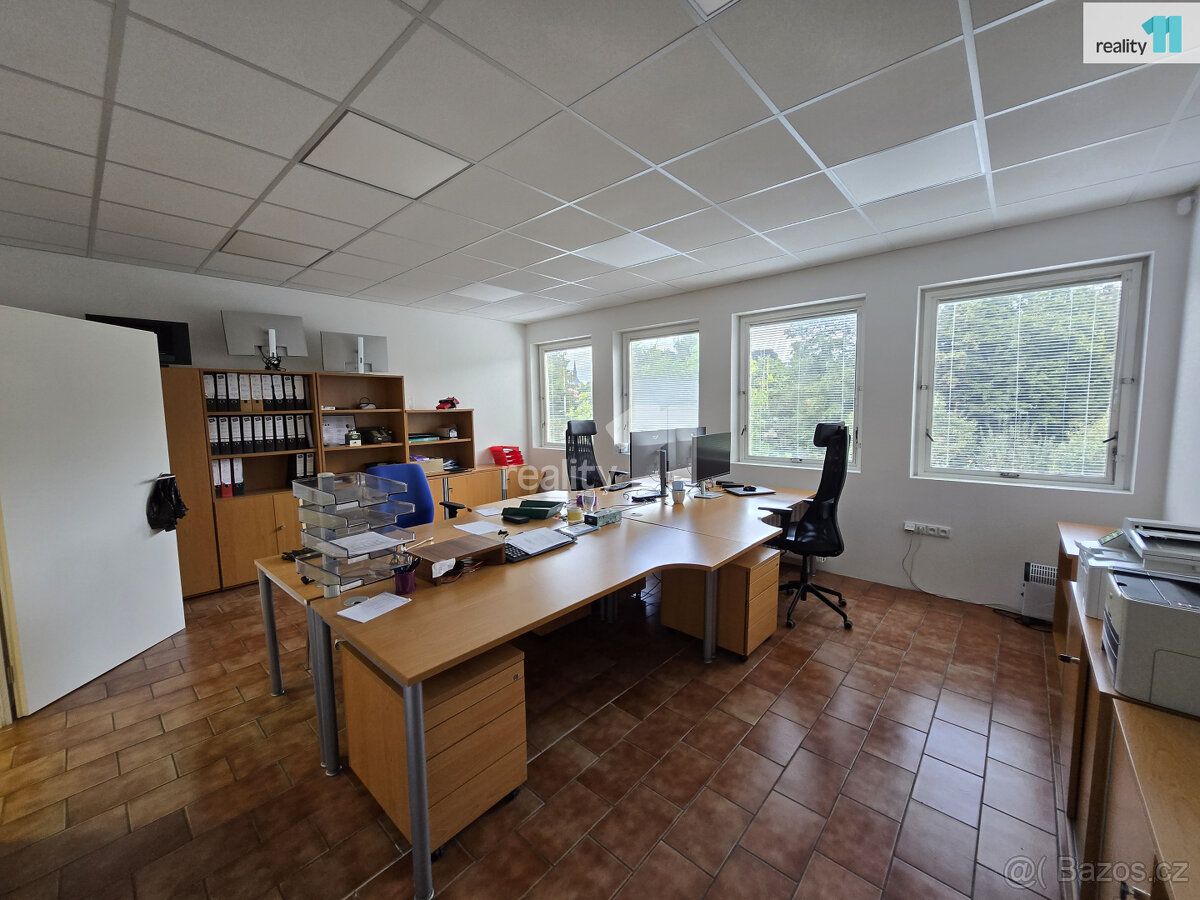 včetně služeb, Realitní nabídka: Pronájem kanceláře 27 m² v 