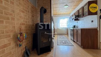 Nabízíme k pronájmu řadový rodinný dům o vnitřní dispozici 5