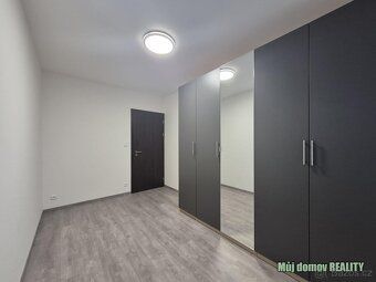 Pronájem bytu 3+kk, 83 m + 2 balkony, Praha 9 Prosek (ul. Ná